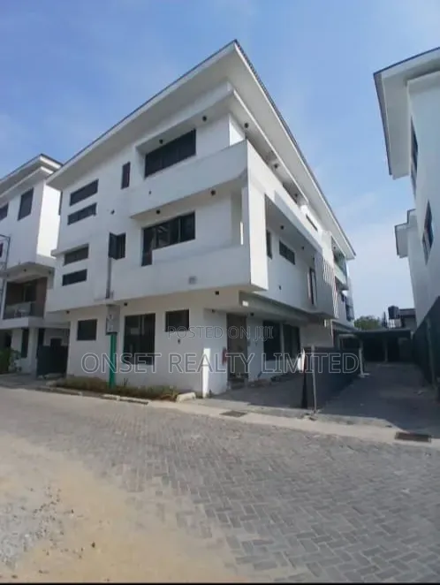 4bdrm Duplex in Awolowo Road for rent in Awolowo Road