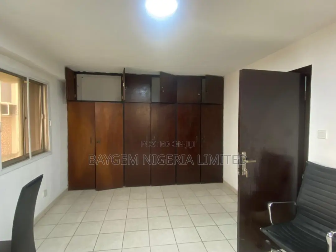 For Lease 4-Bedroom Flat Office Use on the 2nd Floor Victoria Island in Akin Adesola