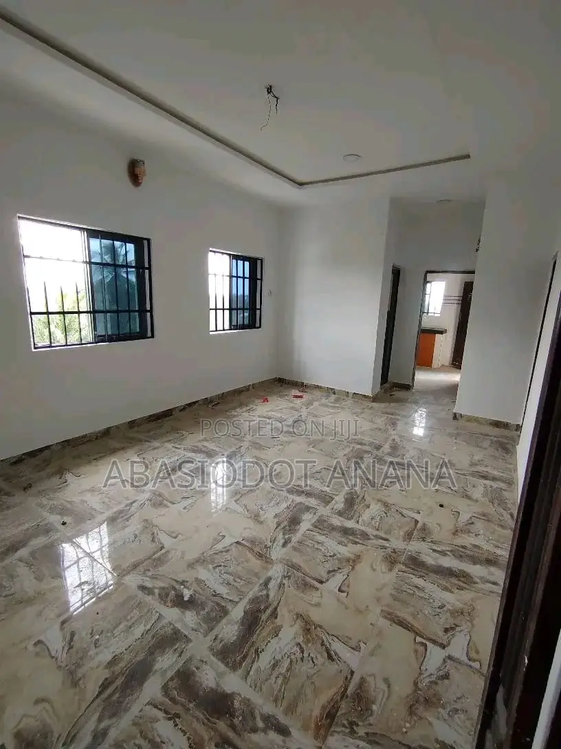 Mini Flat in Off Stadium Road, Uyo for rent in Uyo