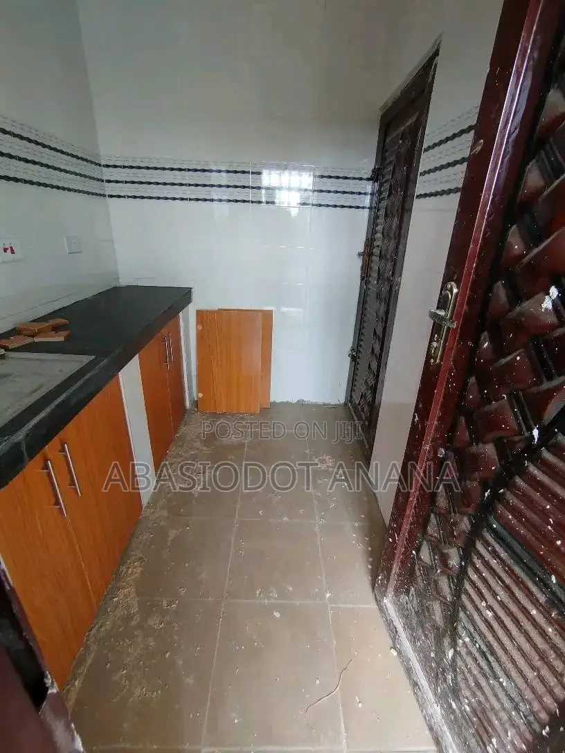 Studio Apartment in Off Stadium Road, Uyo for rent in Uyo