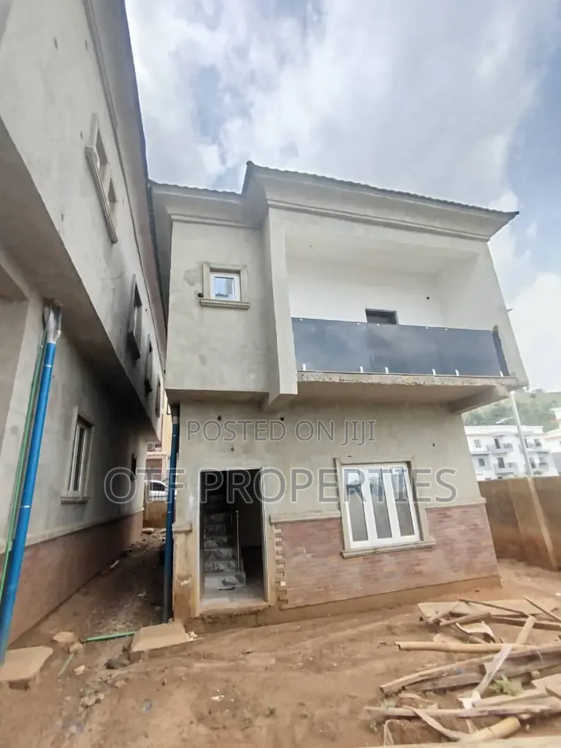 10bdrm Duplex in Katampe (Main) for rent in Katampe (Main)