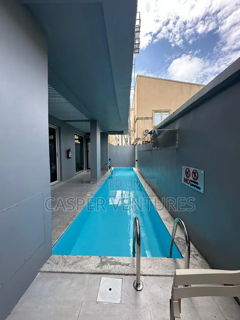 2bdrm Apartment in Admiralty Way, Lekki Phase 1 for sale in Lekki Phase 1