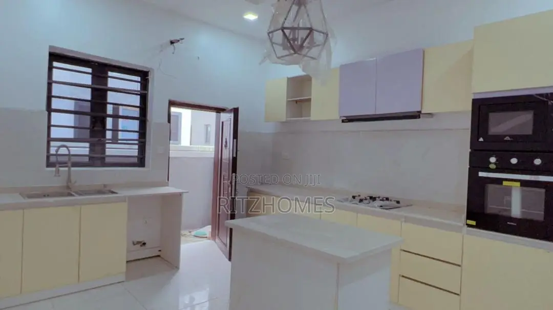 3bdrm Duplex in Ologolo for sale in Ologolo