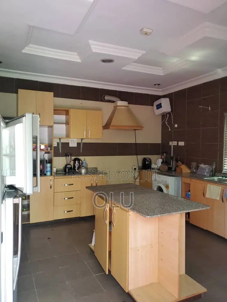 Furnished 5bdrm Duplex in Ikota for sale in Ikota