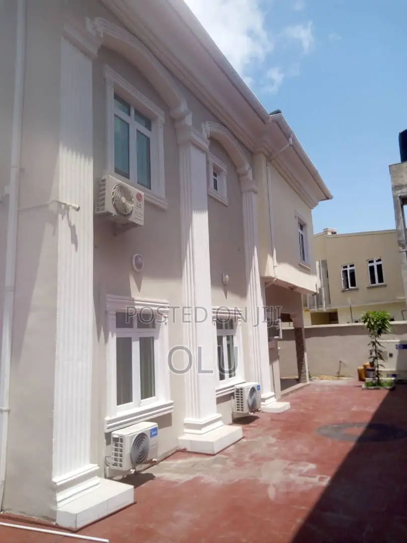 Furnished 5bdrm Duplex in Ikota for sale in Ikota