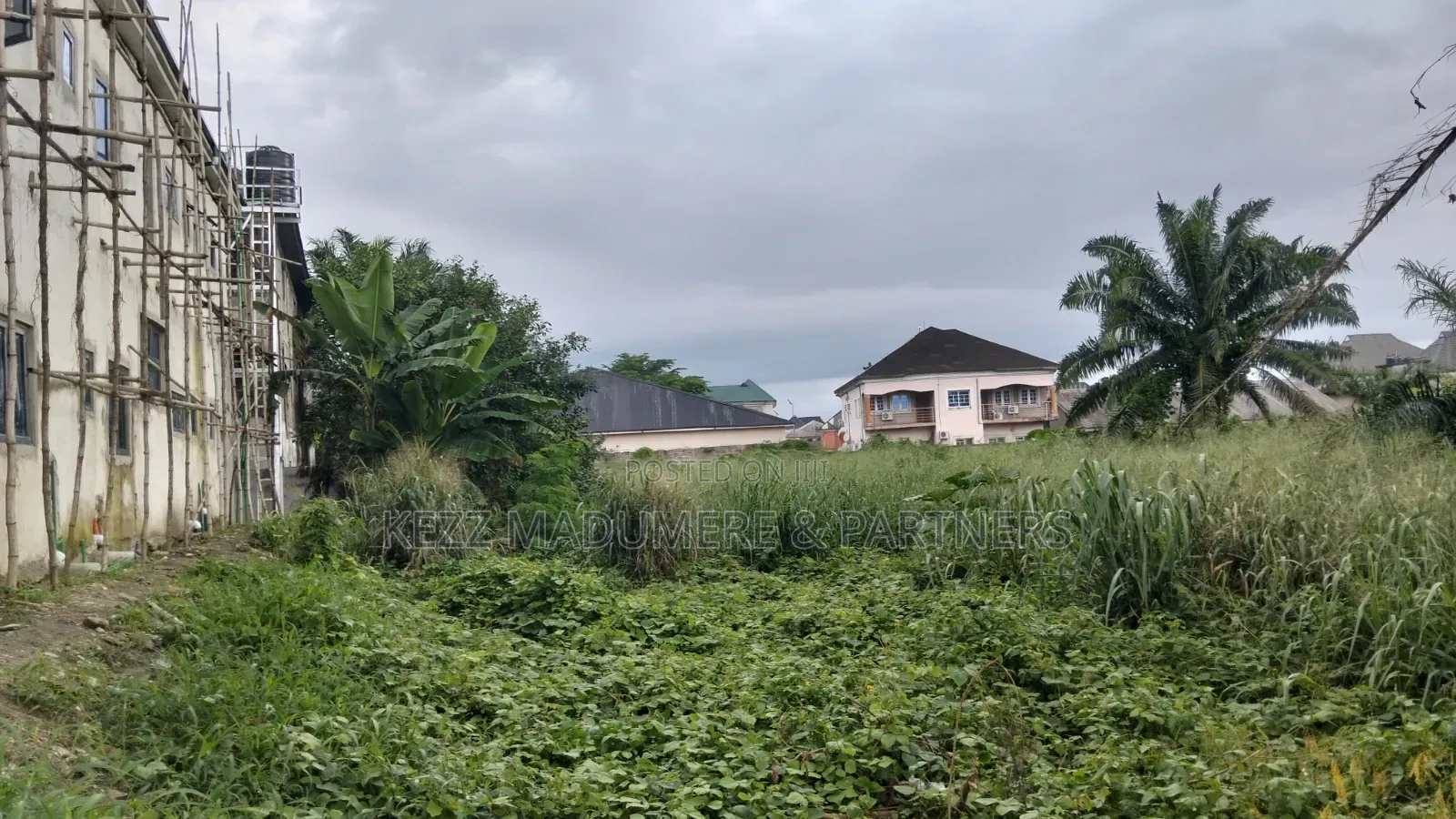 For Sale : 1 Plot Major Sars Road Port Harcourt in New Layout