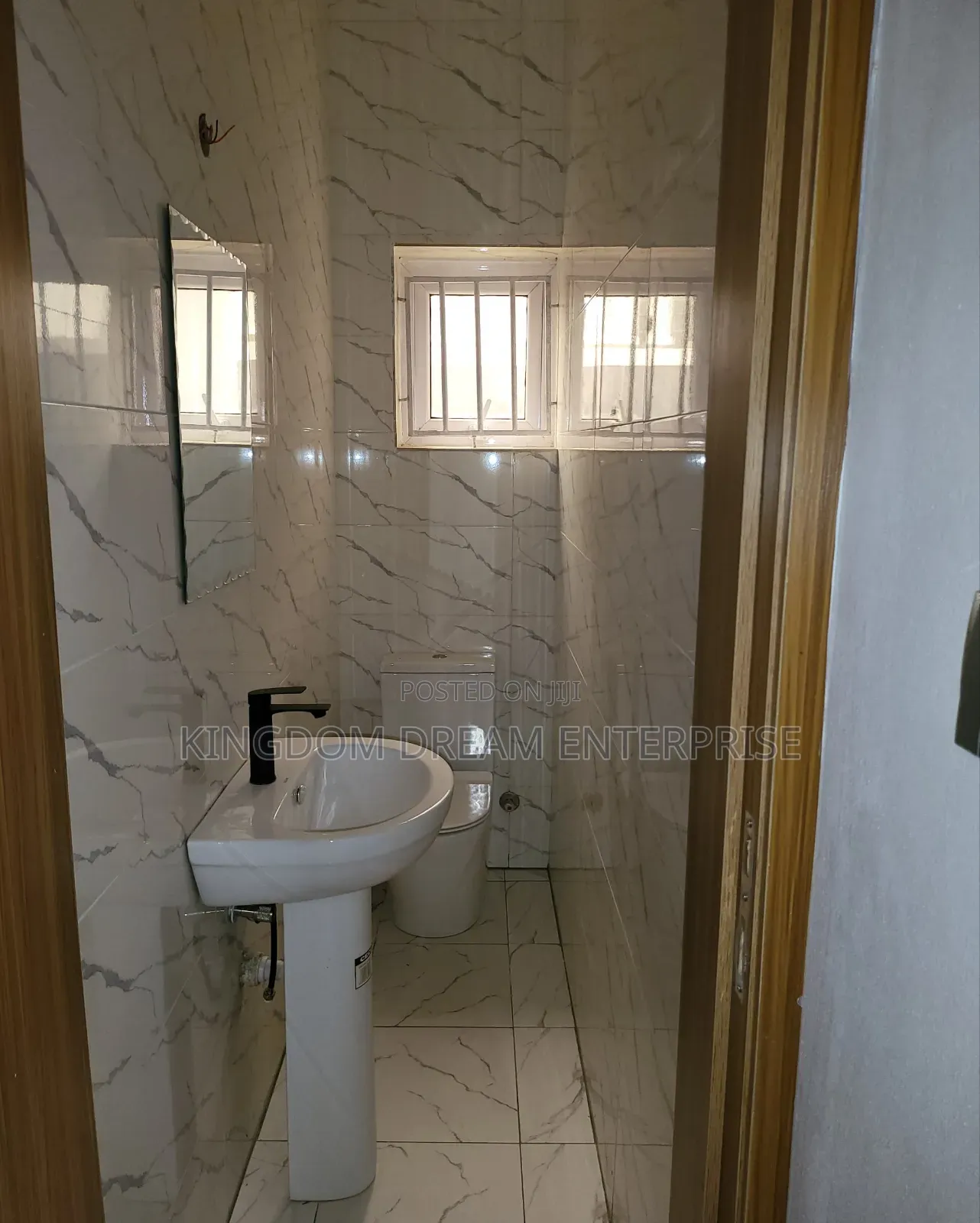 5bdrm Duplex in Magodo Isheri for sale in Magodo Isheri