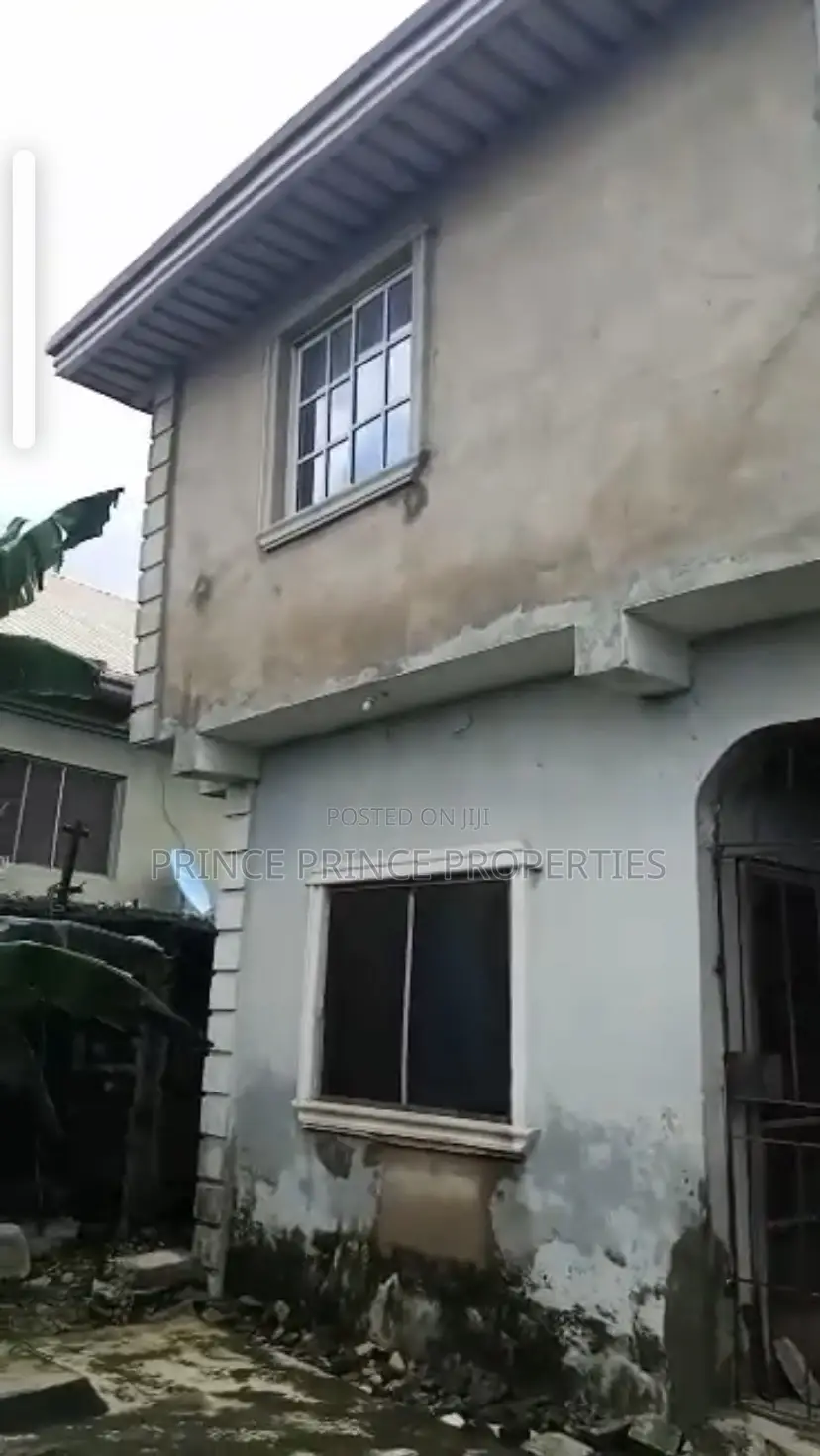 3bdrm Block of Flats in Surulere for sale in Aguda / Surulere