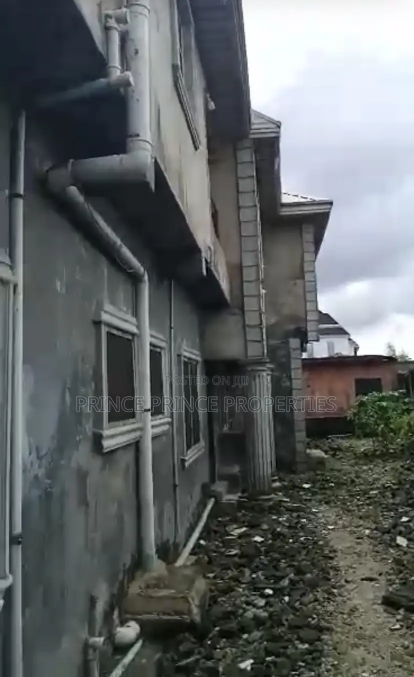 3bdrm Block of Flats in Surulere for sale in Aguda / Surulere