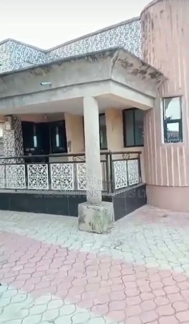 Furnished 5bdrm Block of Flats in Kute, Ibadan for sale in Ibadan