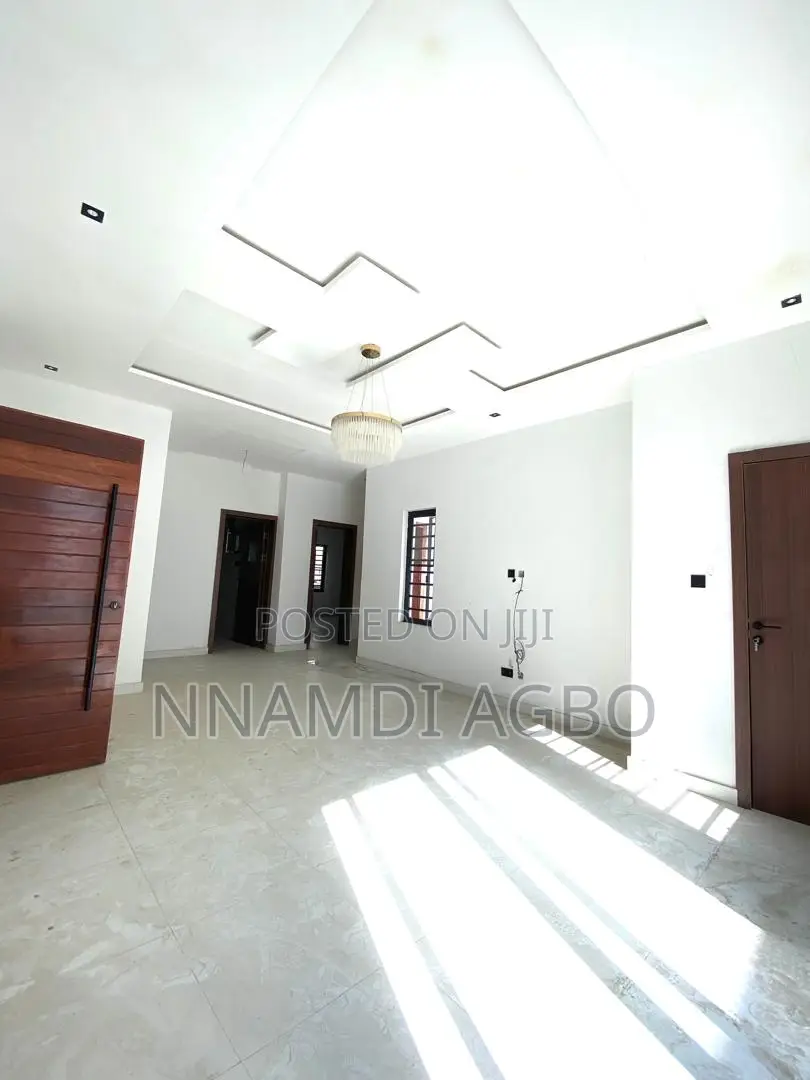 2bdrm Apartment in Lekki Phase 1 for sale in Lekki Phase 1