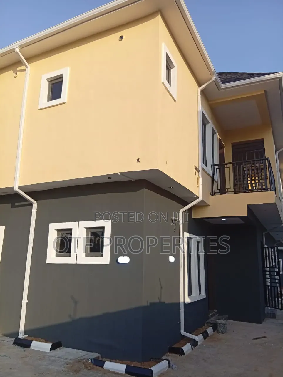 2bdrm Block of Flats in Fo1,, Kubwa for rent in Kubwa