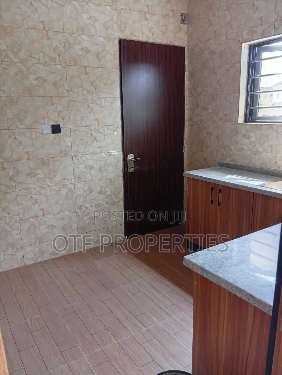 2bdrm Block of Flats in Fo1,, Kubwa for rent in Kubwa