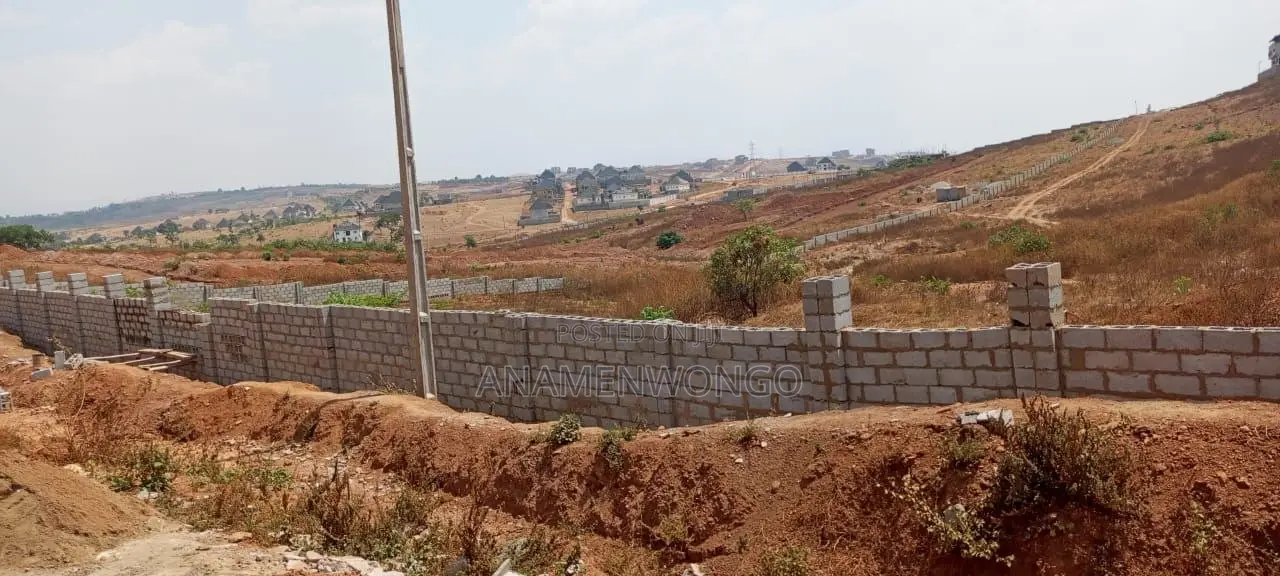 Distress Sale 250sqm Fcda Approved Guzape Lands | DPC Level in Guzape District