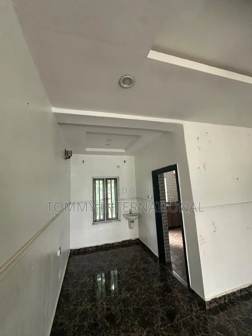 2bdrm Block of Flats in Port-Harcourt for sale in Port-Harcourt
