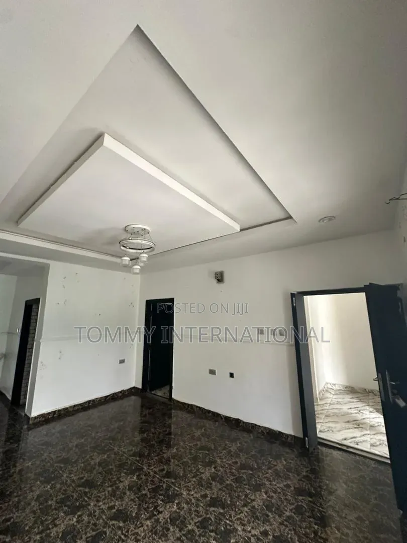 2bdrm Block of Flats in Port-Harcourt for sale in Port-Harcourt