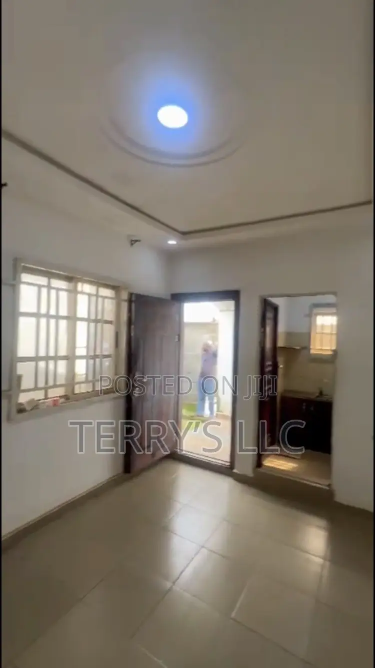 Studio Apartment in Apo Resettlement for rent in Apo Resettlement