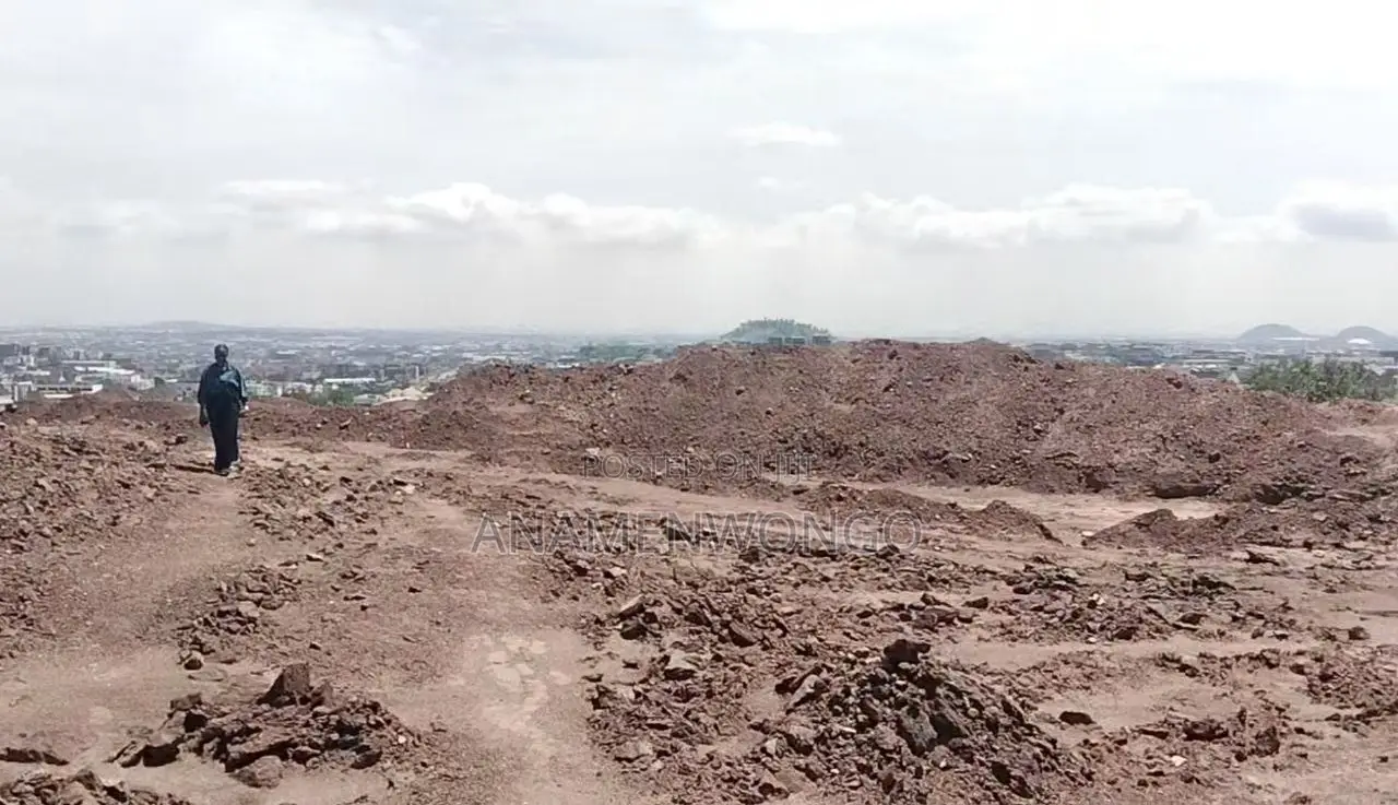 Distress Sale 450sqm Fcda Approved Guzape Lands | DPC Level in Guzape District