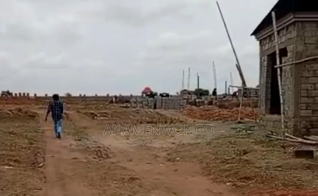 Distress Sale 400sqm Fcda Approved Kuje Lands in Guzape District