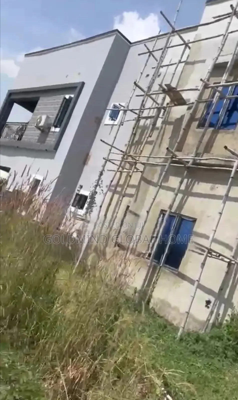 4bdrm Duplex in Lugbe District. for sale in Sabon Lugbe