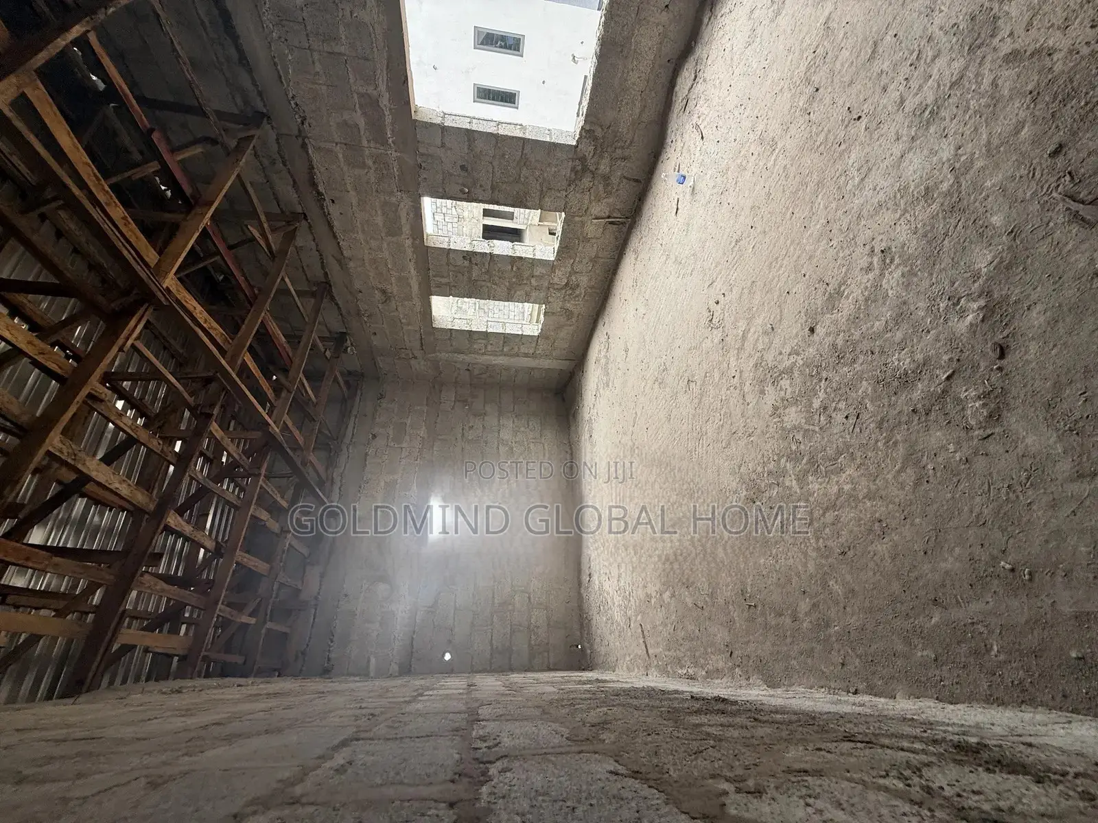 4bdrm Duplex in Lugbe District. for sale in Sabon Lugbe