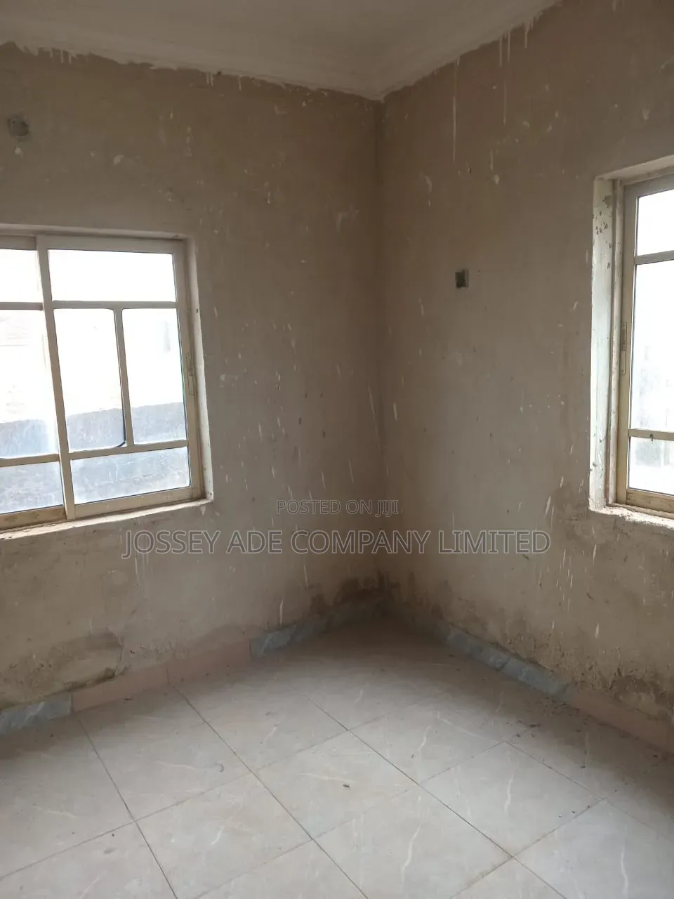 Furnished 2bdrm Block of Flats in Akute Ajuwon for sale in Akute Ajuwon