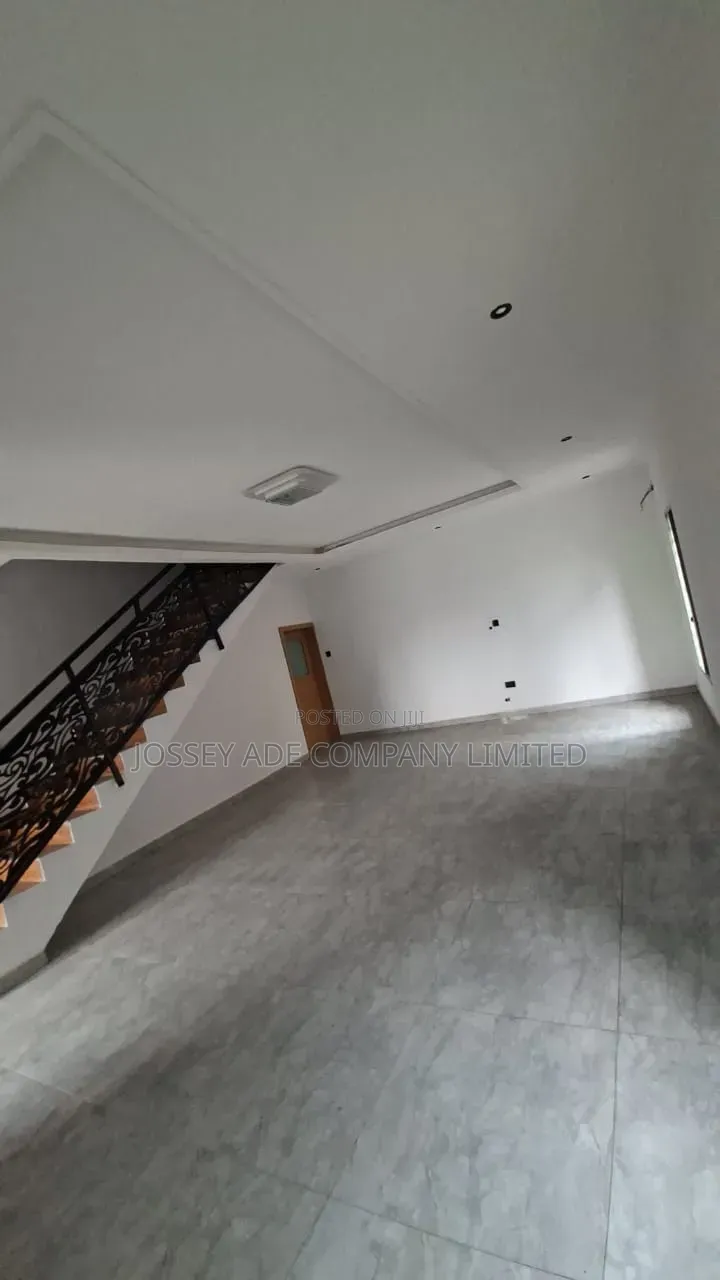 Furnished 4bdrm Duplex in Ogudu GRA for sale in Ogudu GRA