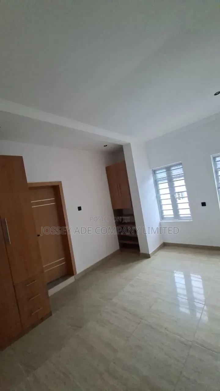 Furnished 4bdrm Duplex in Ogudu GRA for sale in Ogudu GRA
