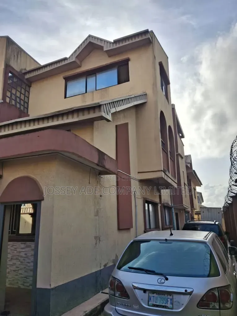 Furnished 5bdrm Duplex in Egbe / Ikotun/Igando for sale in Egbe / Ikotun/Igando