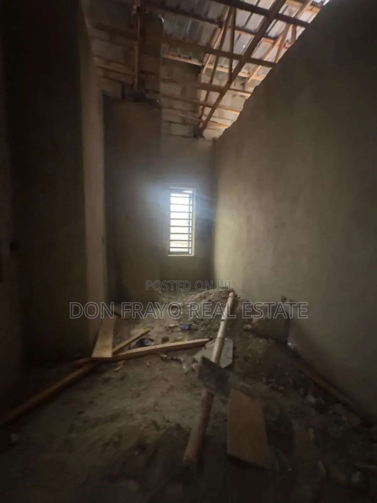 3bdrm Duplex in Omolayo Estate Akobo for sale in Akobo