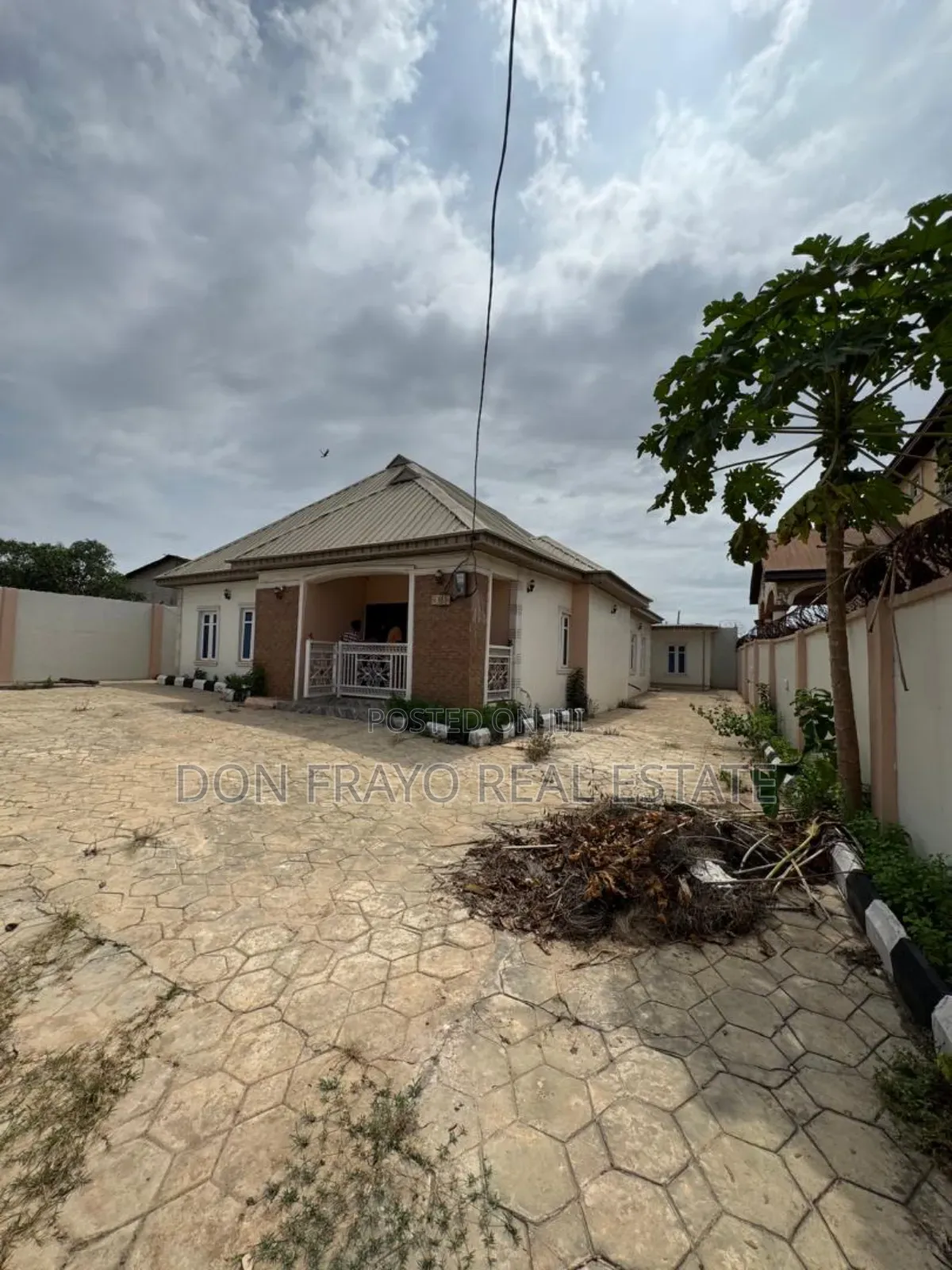 3bdrm Bungalow in Tose Moniya Express for rent in Moniya