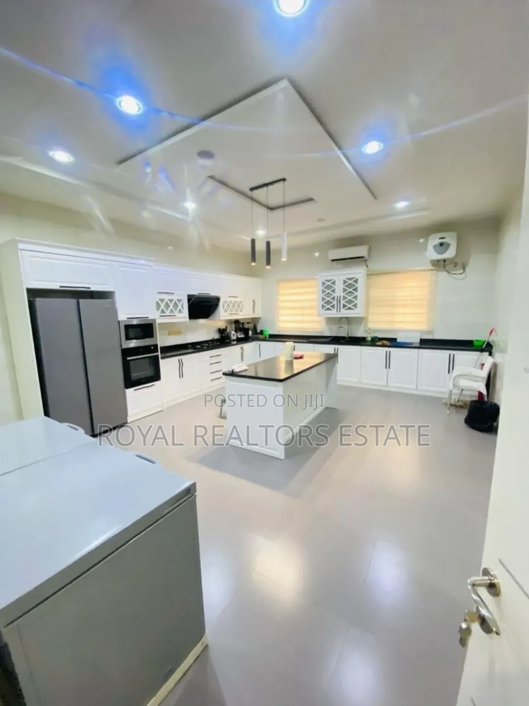 5bdrm Duplex in Katampe Extension for sale in Katampe Extension