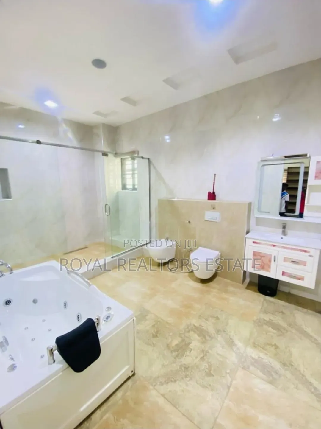 5bdrm Duplex in Katampe Extension for sale in Katampe Extension