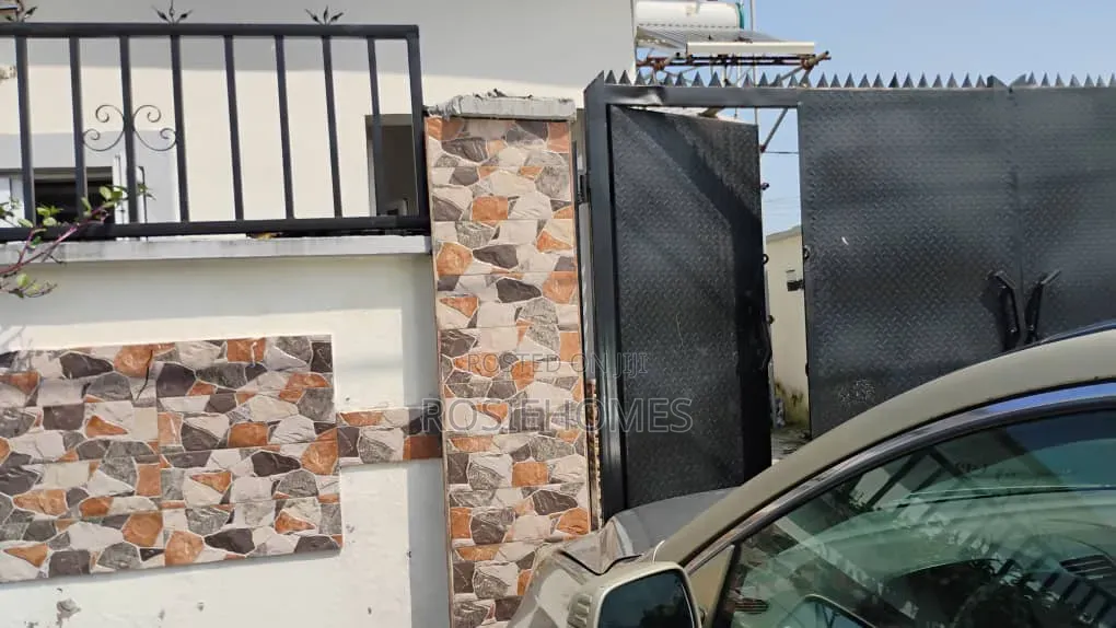 3bdrm Duplex in Abraham Adesanya for sale in Abraham Adesanya Estate