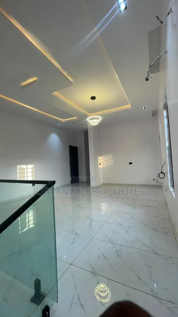 4bdrm Duplex in Oke Ibadan Estate for sale in Akobo