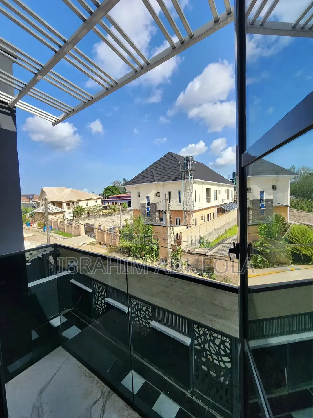 4bdrm Duplex in Maryland, Mende for sale in Mende