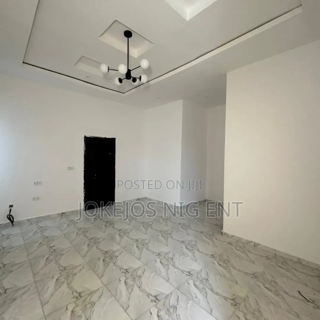 4bdrm Duplex in Lbs Lagos Business, Off Lekki-Epe Expressway for sale in Off Lekki-Epe Expressway