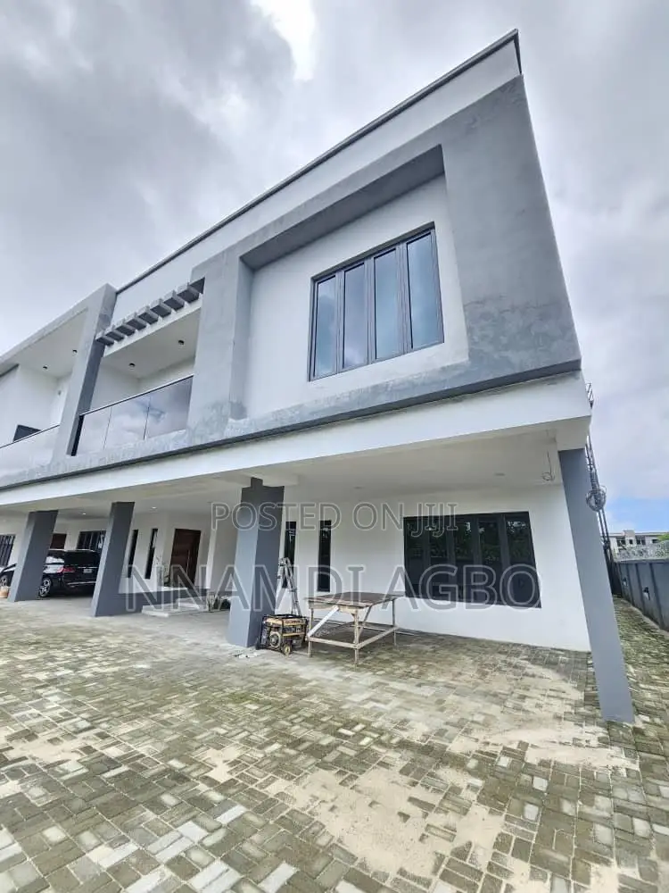 3bdrm Duplex in Abraham Adesanya Estate for sale in Abraham Adesanya Estate