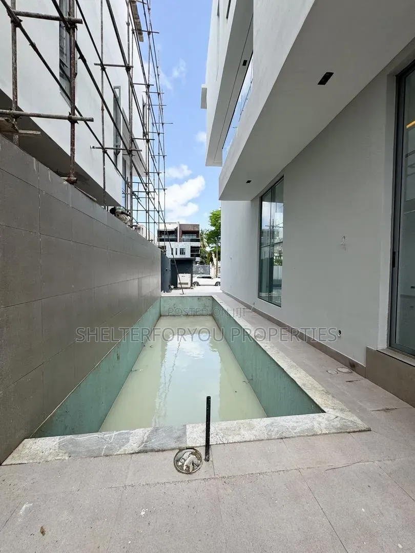 5bdrm Duplex in Ikoyi S.W for sale in Ikoyi S.W
