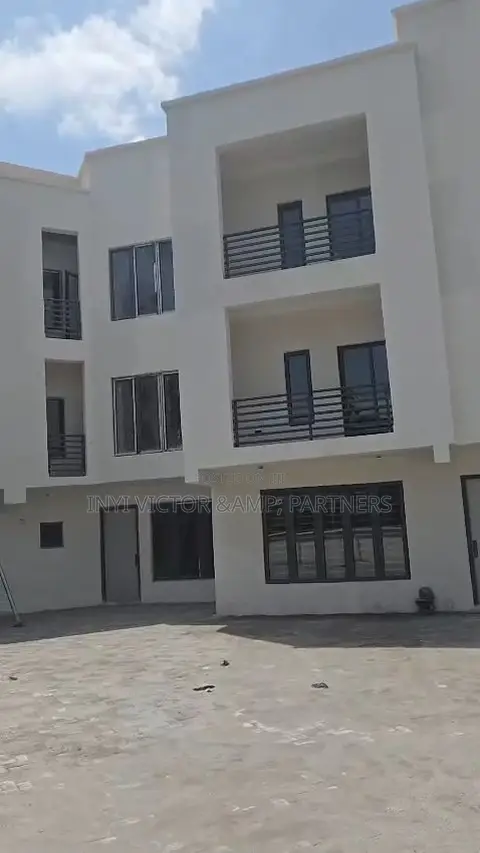 4bdrm Duplex in Katampe (Main) for sale in Katampe (Main)