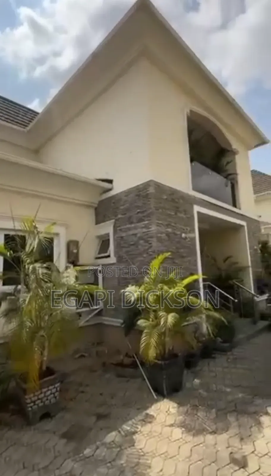 6bdrm Duplex in River Park Estate, FHA for sale in FHA