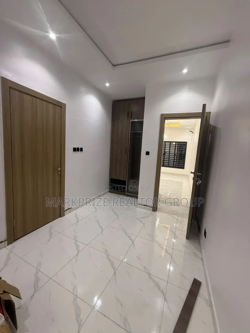 5bdrm Duplex in Omole Phase 1 Lagos for sale in Omole Phase 1