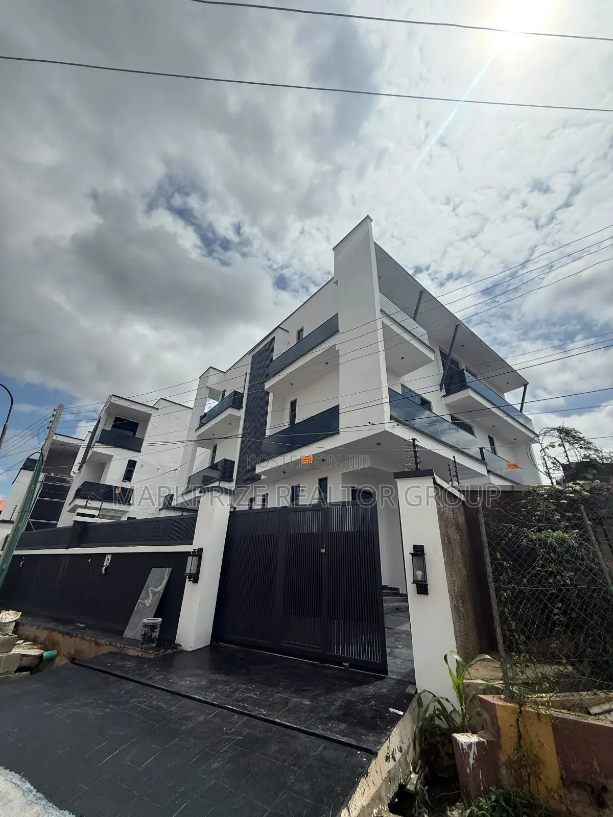 4bdrm Duplex in Omole Estate Phase 1 for sale in Omole Phase 1