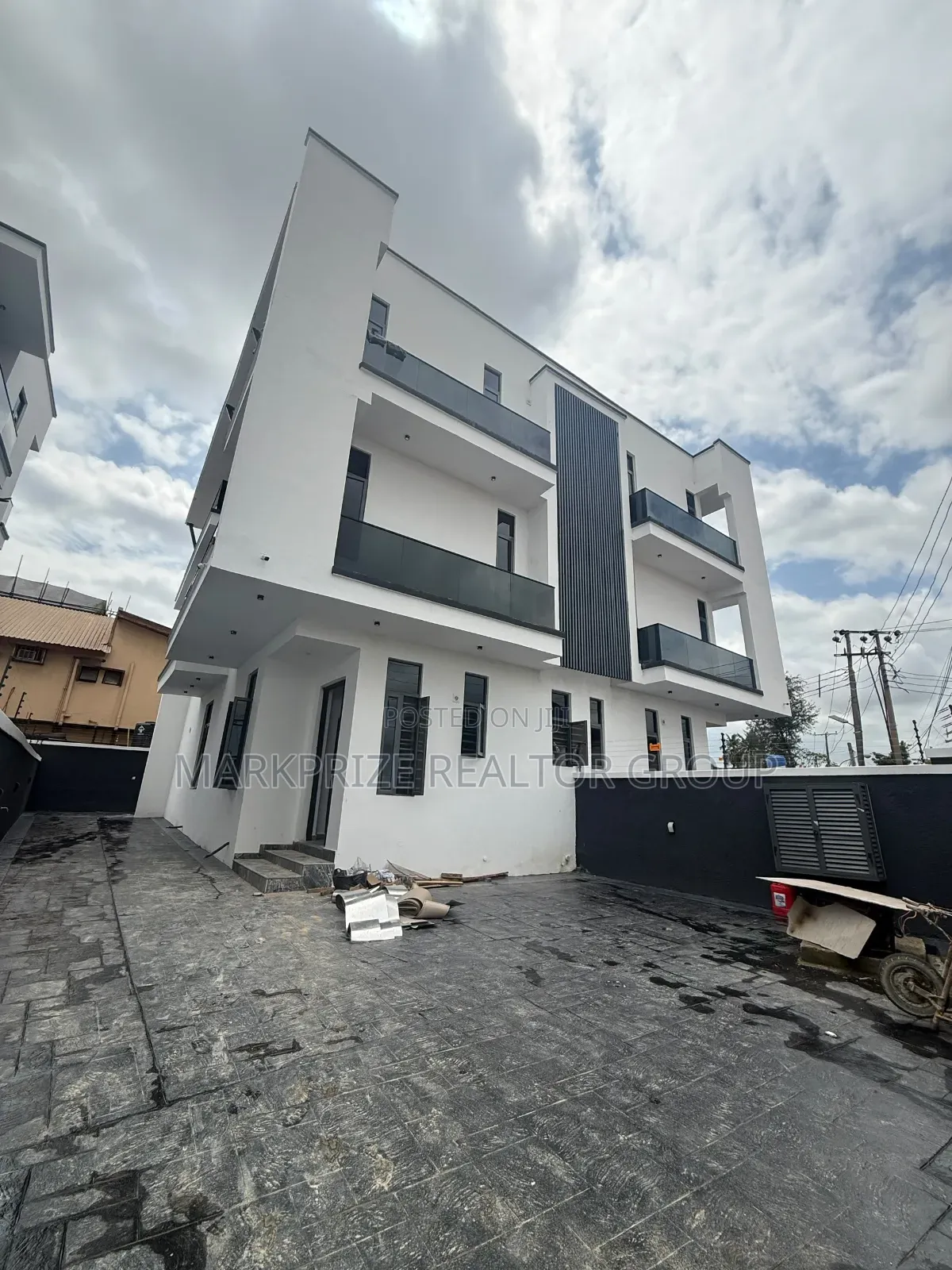 4bdrm Duplex in Omole Estate Phase 1 for sale in Omole Phase 1