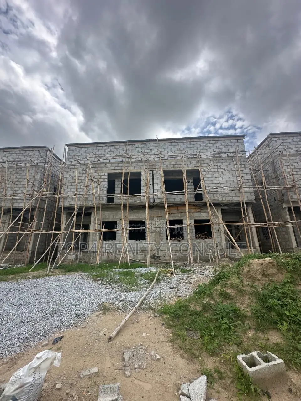 3bdrm Duplex in Crescent Garden, Kuje for sale in Kuje