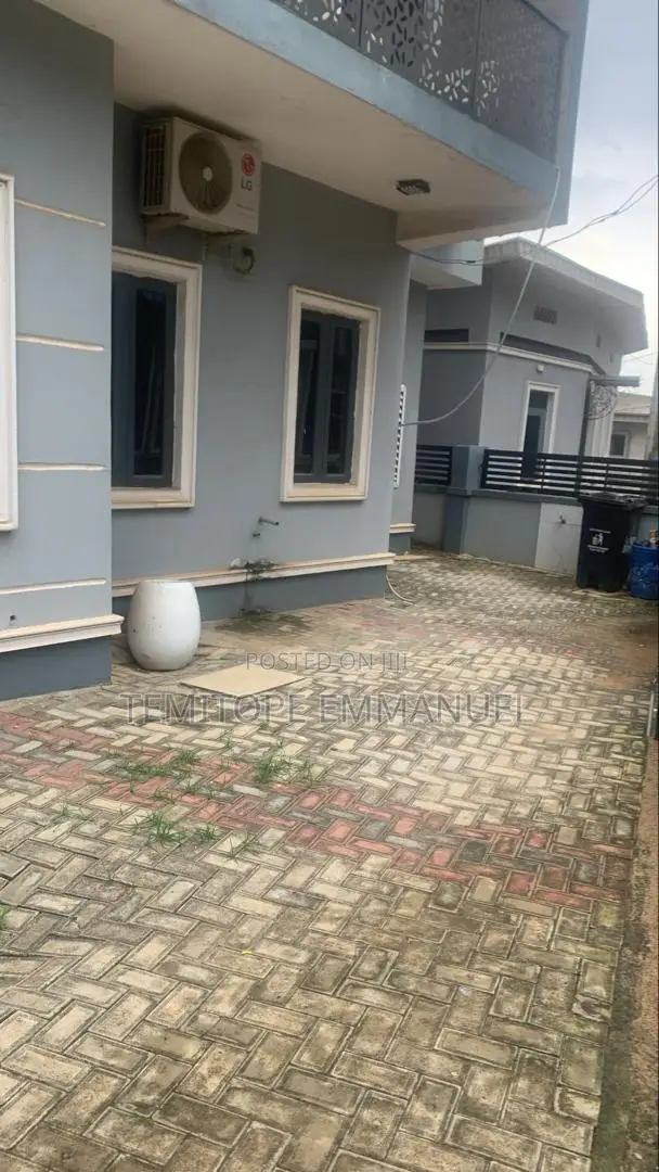 Furnished 4bdrm Duplex in Alakuko for sale in Alakuko
