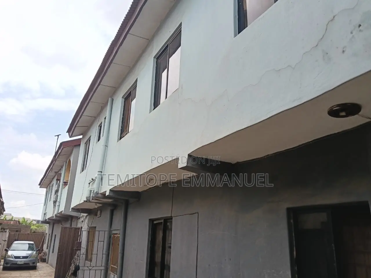 15bdrm Block of Flats in Abule Egba for sale in Abule Egba