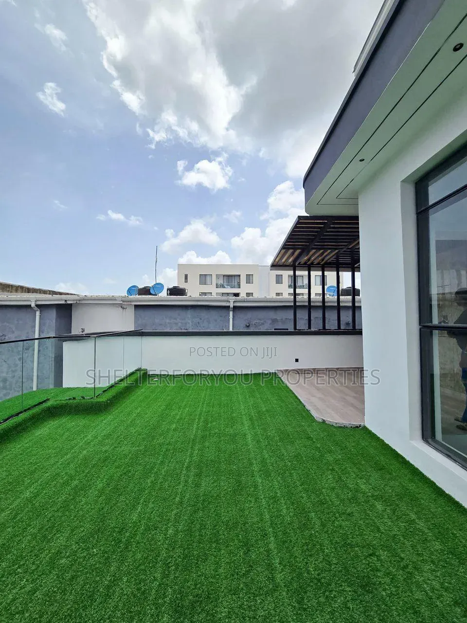 5bdrm Duplex in Ikate for sale in Ikate