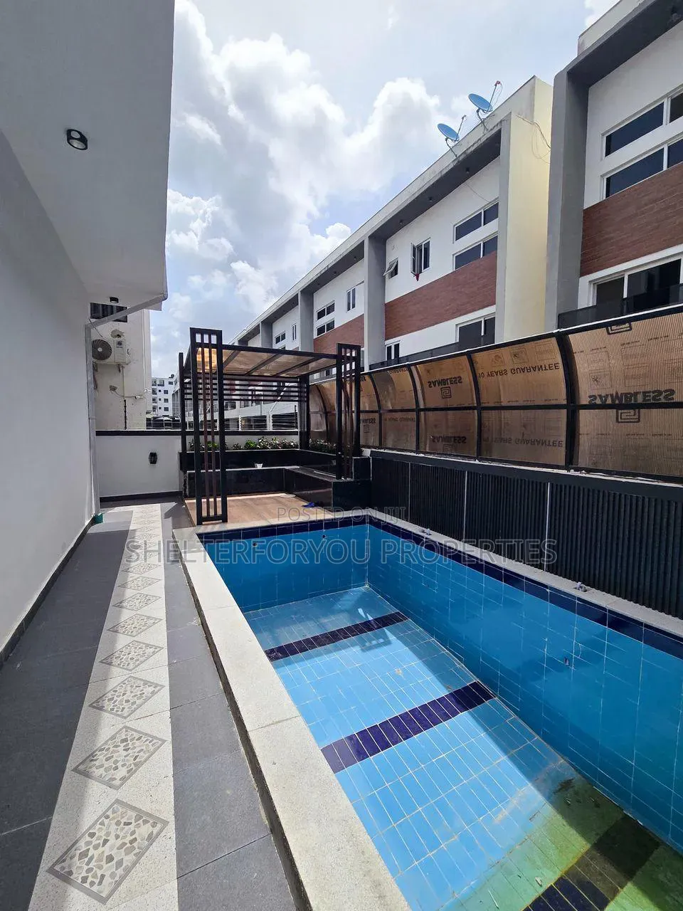 5bdrm Duplex in Ikate for sale in Ikate