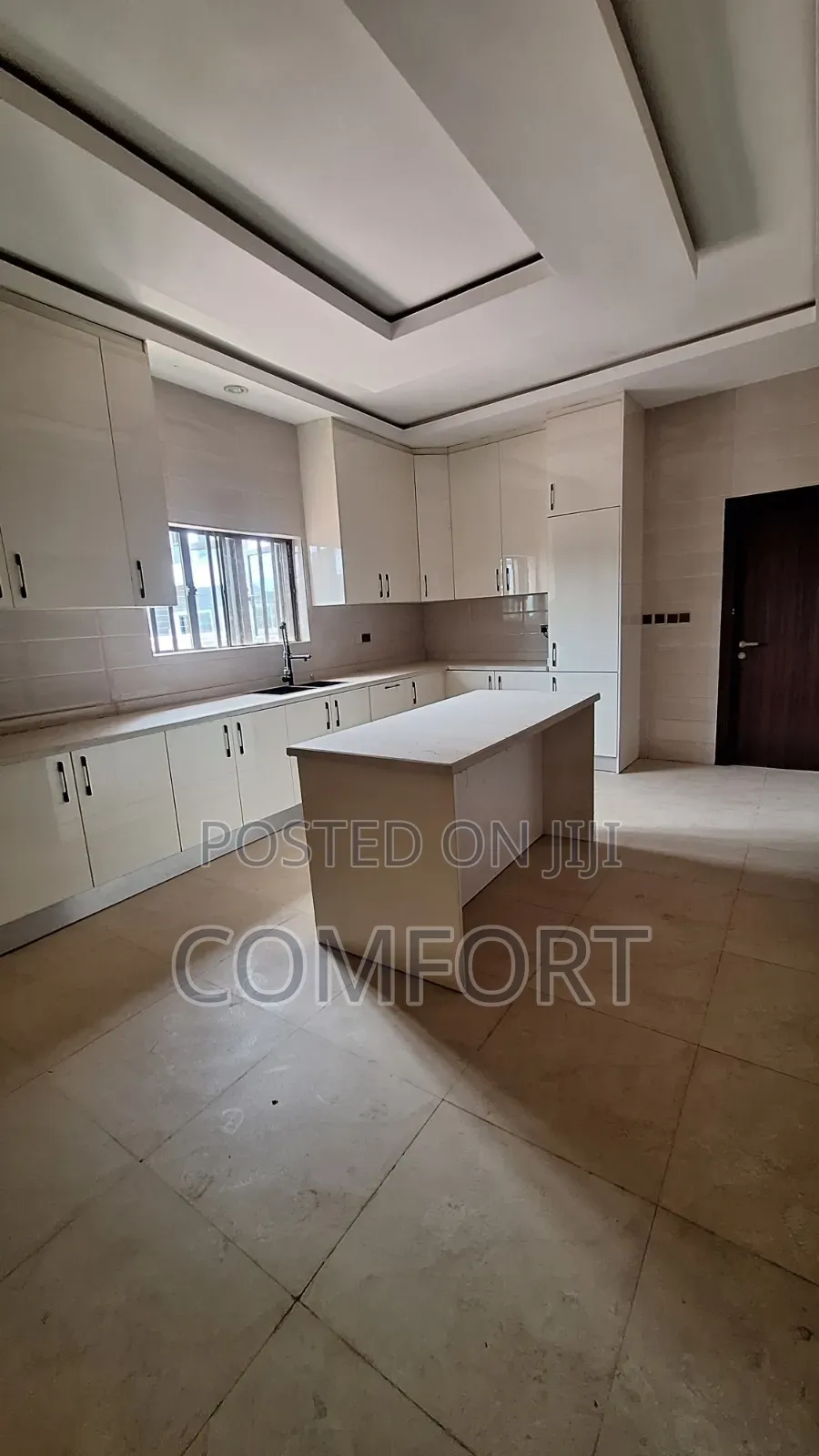 5bdrm Duplex in Karmo Estate1 for sale in Karmo